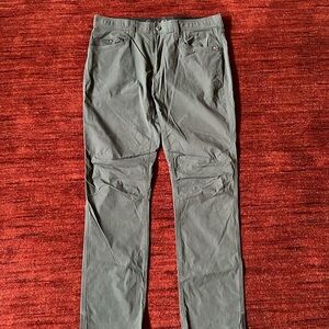 Eddie Bauer Men’s Pants. Like New. 38”x36”